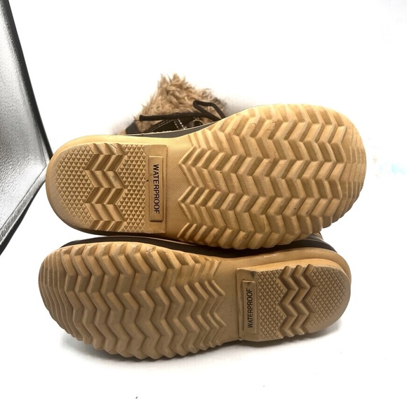 Sorel Women’s Winter Boots – Waterproof – Size 6 US / 37 EU - Picture 9 of 10